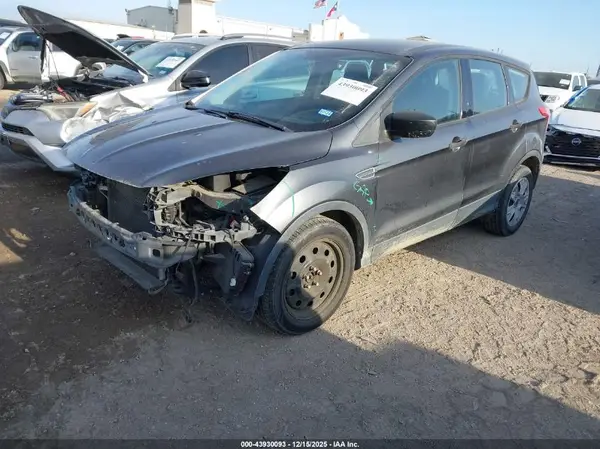 1FMCU0F71GUA52581 2016 FORD ESCAPE - Image 2