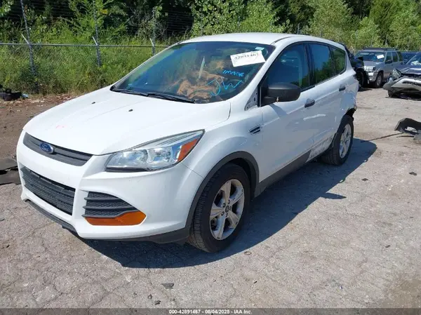 1FMCU0F71GUA52662 2016 FORD ESCAPE - Image 2