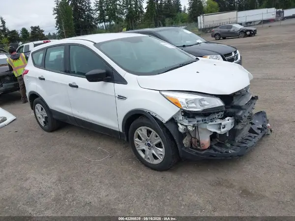 1FMCU0F71GUA97701 2016 FORD ESCAPE - Image 1