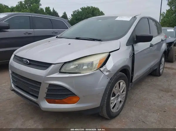 1FMCU0F71GUB14559 2016 FORD ESCAPE - Image 2