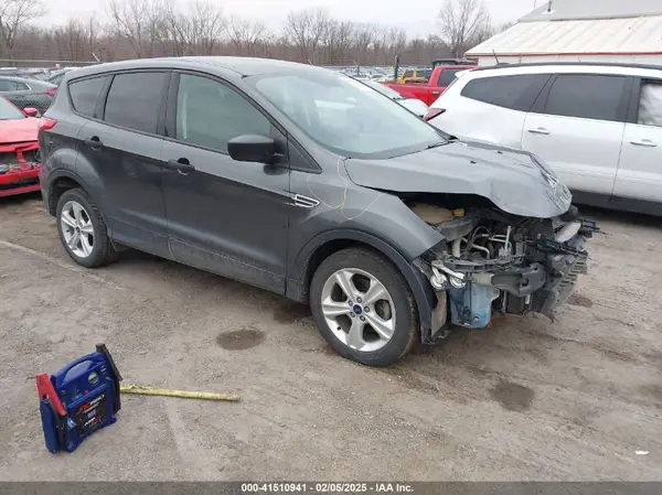 1FMCU0F71GUB21012 2016 FORD ESCAPE - Image 1