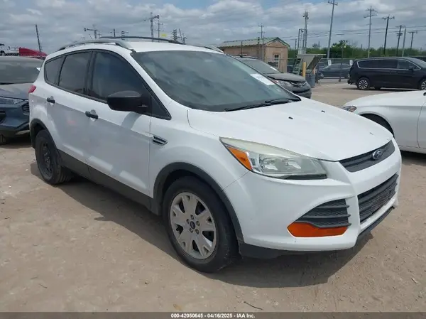 1FMCU0F71GUB58156 2016 FORD ESCAPE - Image 1