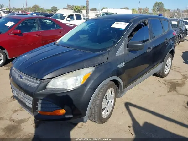 1FMCU0F71GUB60490 2016 FORD ESCAPE - Image 2