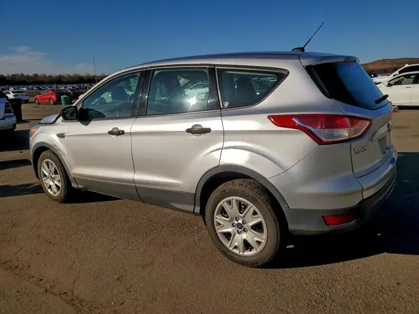 1FMCU0F71GUB78410 2016 FORD ESCAPE - Image 2