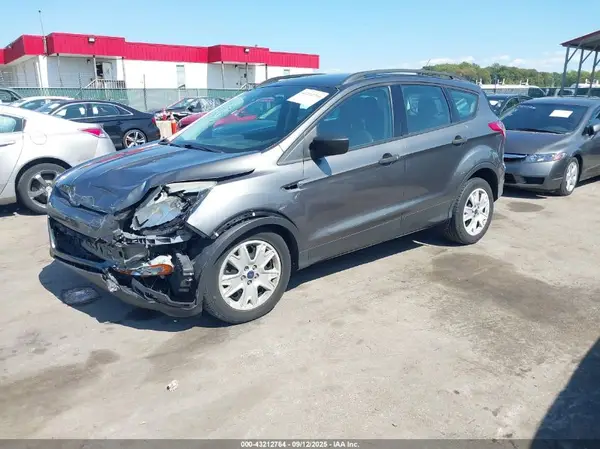 1FMCU0F71GUC16315 2016 FORD ESCAPE - Image 2