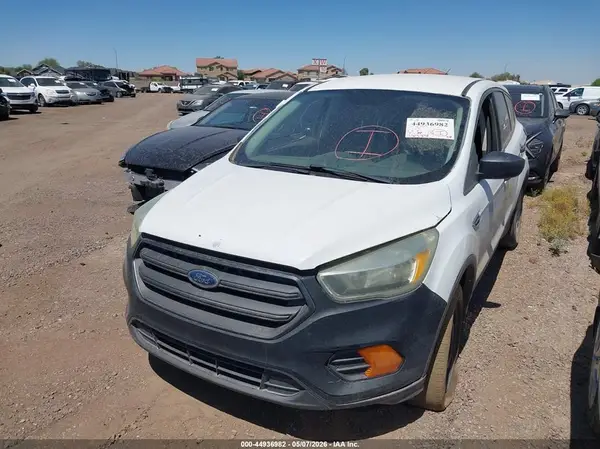 1FMCU0F71HUA25169 2017 FORD ESCAPE - Image 2