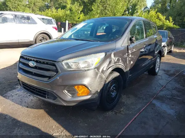 1FMCU0F71HUA50055 2017 FORD ESCAPE - Image 2
