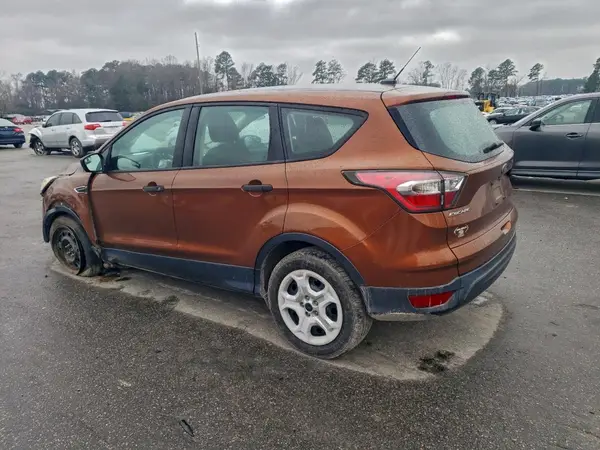 1FMCU0F71HUA98624 2017 FORD ESCAPE - Image 2