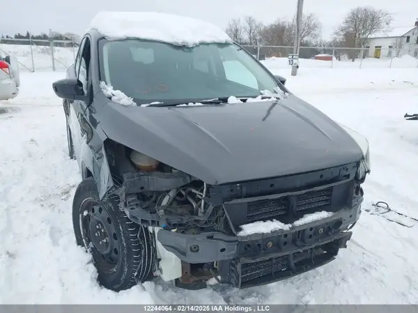 1FMCU0F71HUC29292 2017 FORD ESCAPE - Image 1