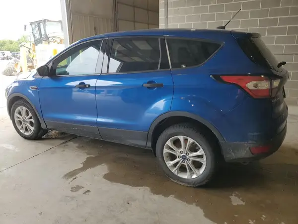 1FMCU0F71HUC66410 2017 FORD ESCAPE - Image 2
