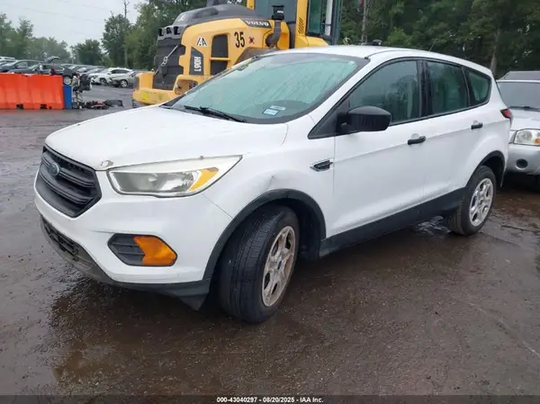 1FMCU0F71HUC81909 2017 FORD ESCAPE - Image 2