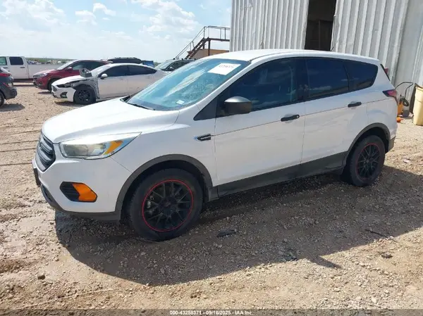 1FMCU0F71HUC90285 2017 FORD ESCAPE - Image 2