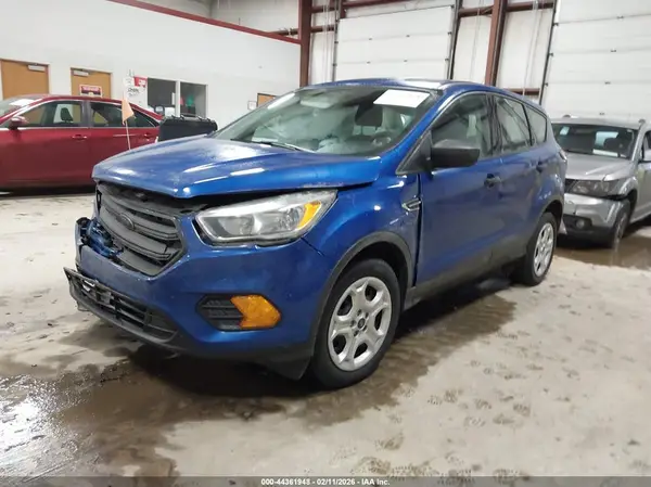 1FMCU0F71HUD27383 2017 FORD ESCAPE - Image 2