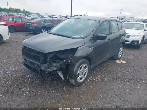 1FMCU0F71HUD35645 2017 FORD ESCAPE - Image 2