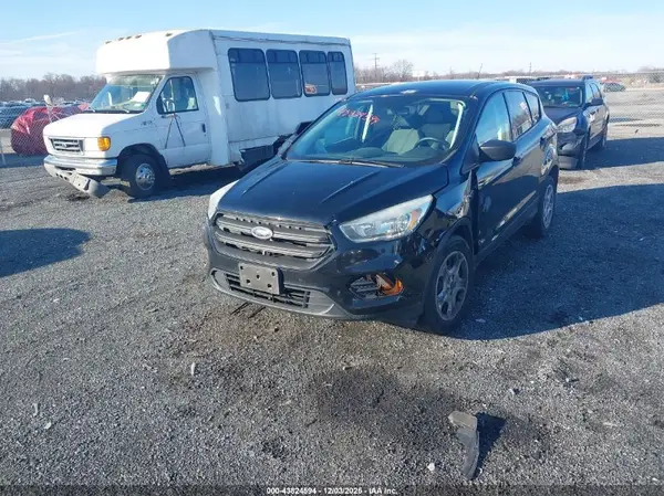1FMCU0F71HUD67799 2017 FORD ESCAPE - Image 2