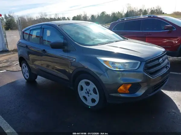 1FMCU0F71HUE13048 2017 FORD ESCAPE - Image 1