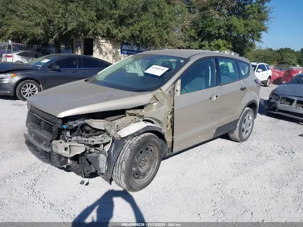 1FMCU0F71HUE30688 2017 FORD ESCAPE - Image 2