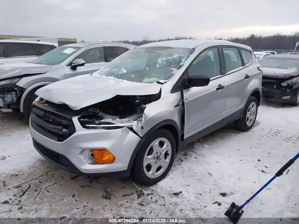 1FMCU0F71HUF01260 2017 FORD ESCAPE - Image 2