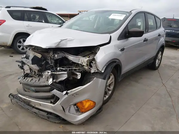 1FMCU0F71JUA41846 2018 FORD ESCAPE - Image 2