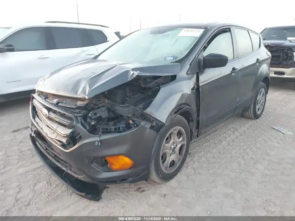 1FMCU0F71JUC59088 2018 FORD ESCAPE - Image 2