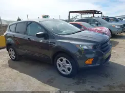 1FMCU0F71JUC76716 2018 FORD ESCAPE