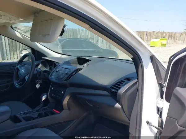 1FMCU0F71JUC95380 2018 FORD ESCAPE - Image 1