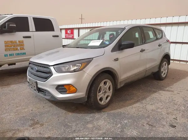 1FMCU0F71KUB06406 2019 FORD ESCAPE - Image 2