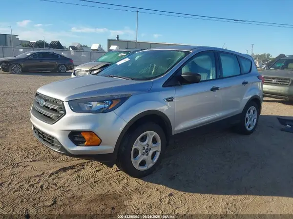 1FMCU0F71KUB48199 2019 FORD ESCAPE - Image 2