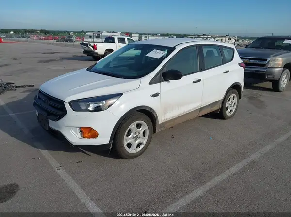 1FMCU0F71KUB50583 2019 FORD ESCAPE - Image 2