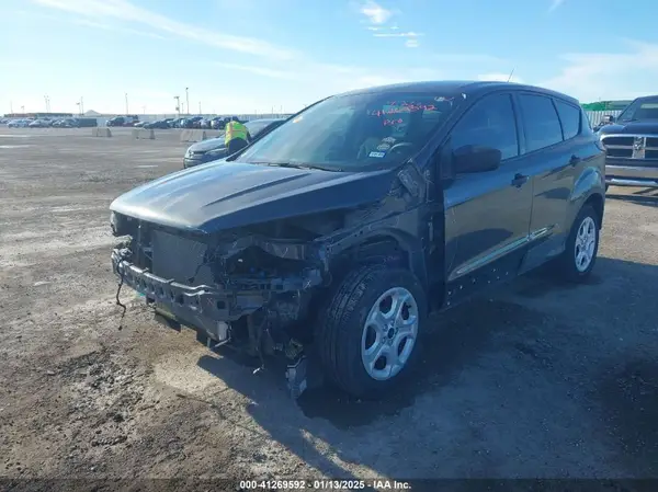 1FMCU0F71KUB57968 2019 FORD ESCAPE - Image 2