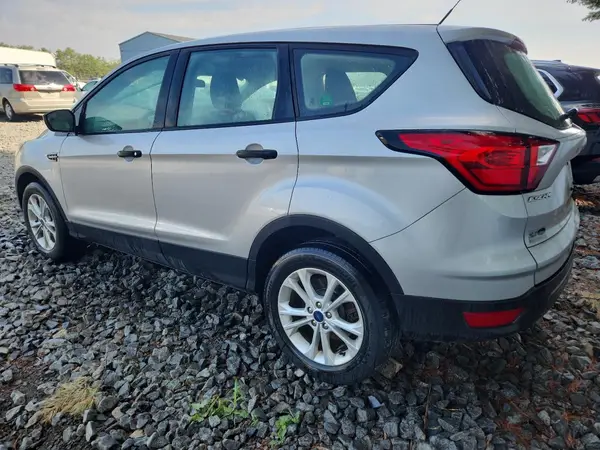 1FMCU0F71KUB91215 2019 FORD ESCAPE - Image 2