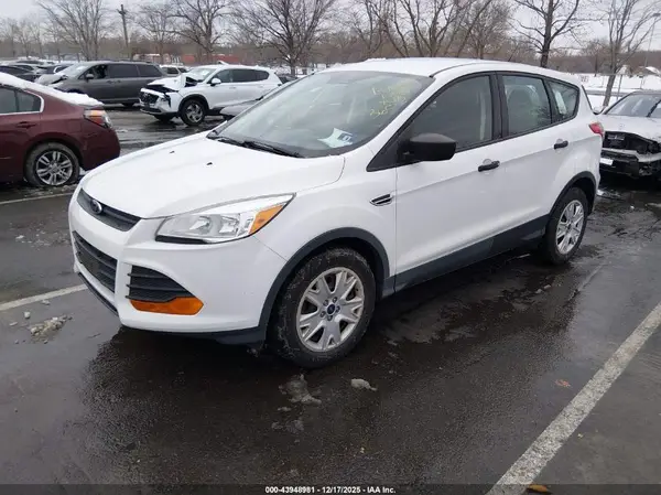 1FMCU0F72GUA01283 2016 FORD ESCAPE - Image 2