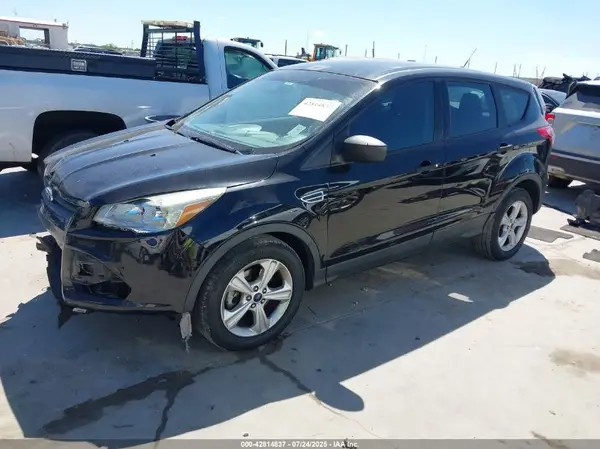 1FMCU0F72GUA03504 2016 FORD ESCAPE - Image 2