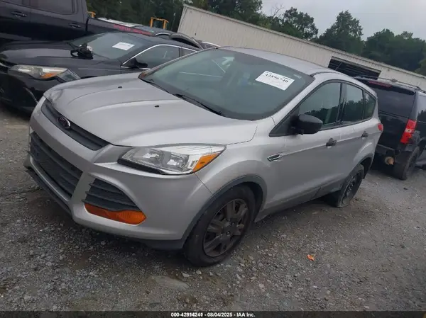 1FMCU0F72GUB03425 2016 FORD ESCAPE - Image 2