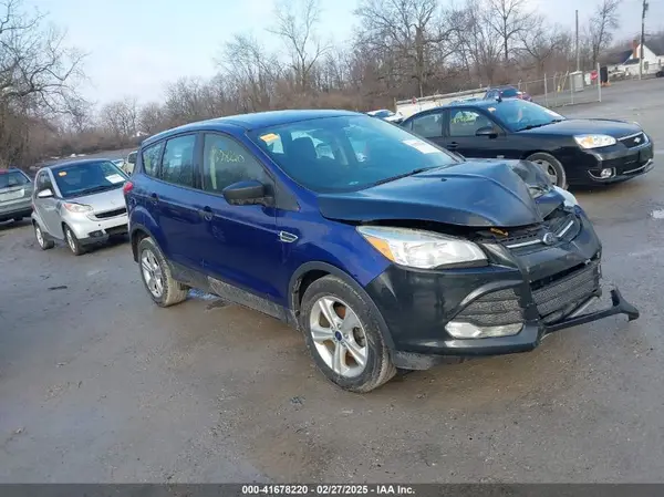 1FMCU0F72GUB04882 2016 FORD ESCAPE - Image 1