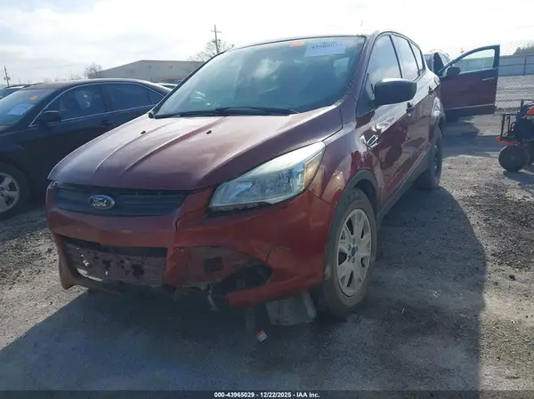1FMCU0F72GUB14490 2016 FORD ESCAPE - Image 2