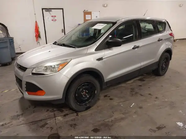 1FMCU0F72GUB15610 2016 FORD ESCAPE - Image 2