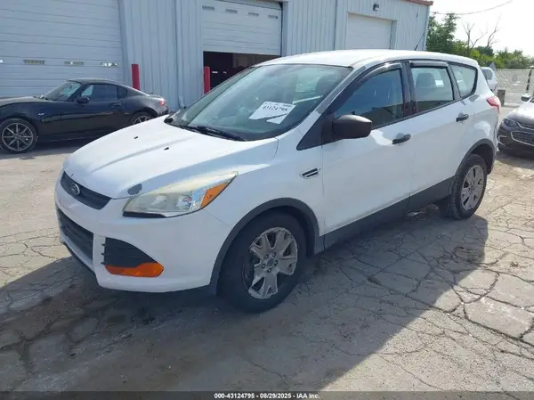 1FMCU0F72GUB79162 2016 FORD ESCAPE - Image 2