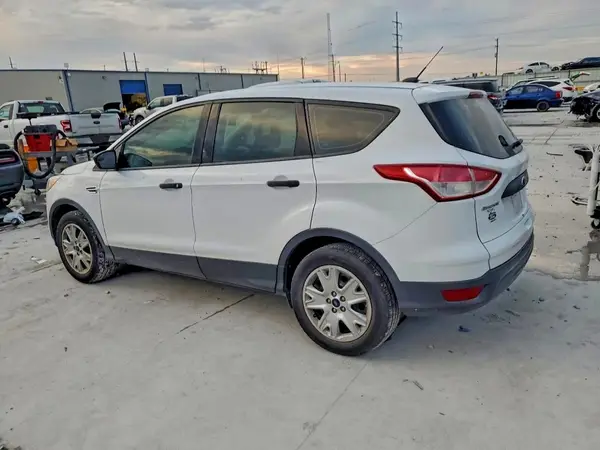 1FMCU0F72GUB96706 2016 FORD ESCAPE - Image 2