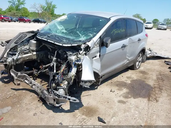 1FMCU0F72GUB97466 2016 FORD ESCAPE - Image 2