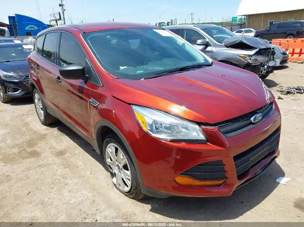 1FMCU0F72GUC25878 2016 FORD ESCAPE - Image 1