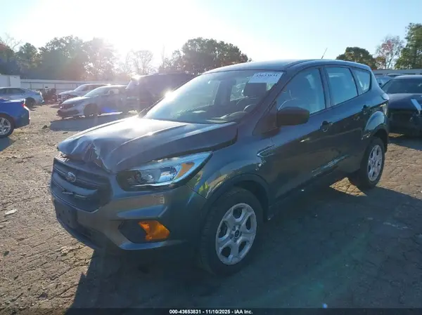 1FMCU0F72HUA08929 2017 FORD ESCAPE - Image 2