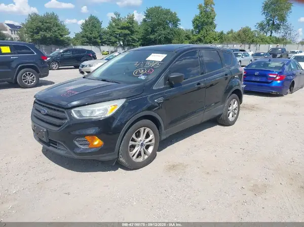 1FMCU0F72HUA44751 2017 FORD ESCAPE - Image 2