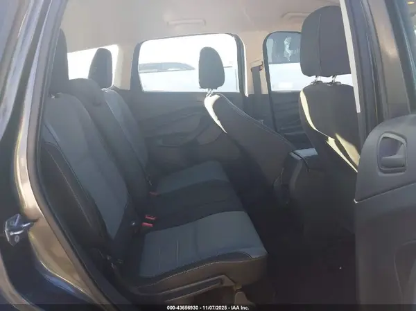1FMCU0F72HUA75613 2017 FORD ESCAPE - Image 8