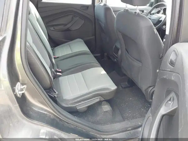 1FMCU0F72HUB01823 2017 FORD ESCAPE - Image 8