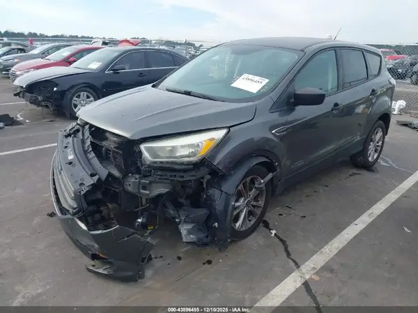 1FMCU0F72HUB12403 2017 FORD ESCAPE - Image 2
