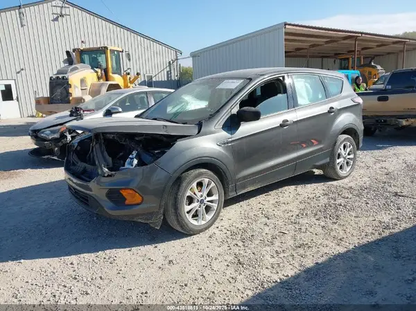 1FMCU0F72HUB40010 2017 FORD ESCAPE - Image 2