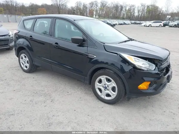 1FMCU0F72HUB72262 2017 FORD ESCAPE - Image 1