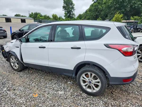 1FMCU0F72HUB87635 2017 FORD ESCAPE - Image 2