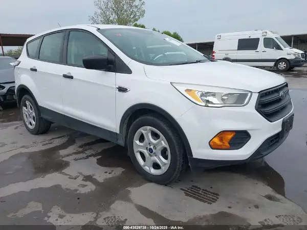 1FMCU0F72HUB88896 2017 FORD ESCAPE - Image 1